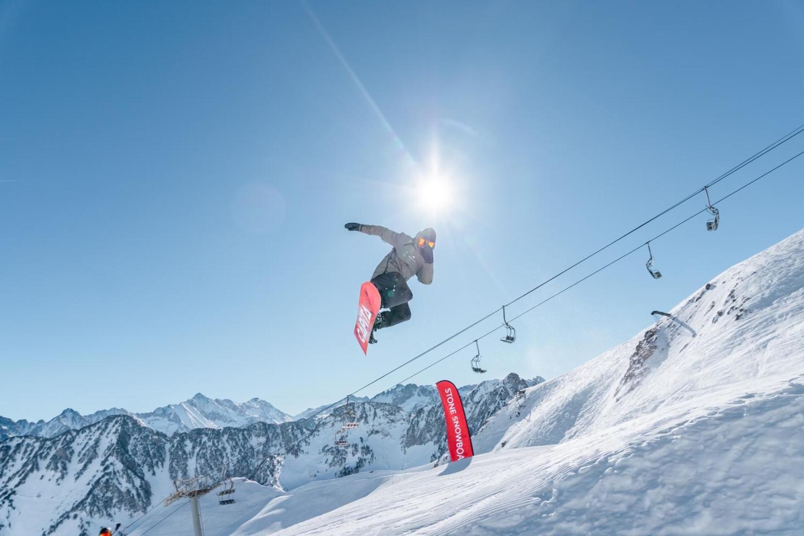 Hotel Le Bois Joli Cauterets Eksteriør bilde