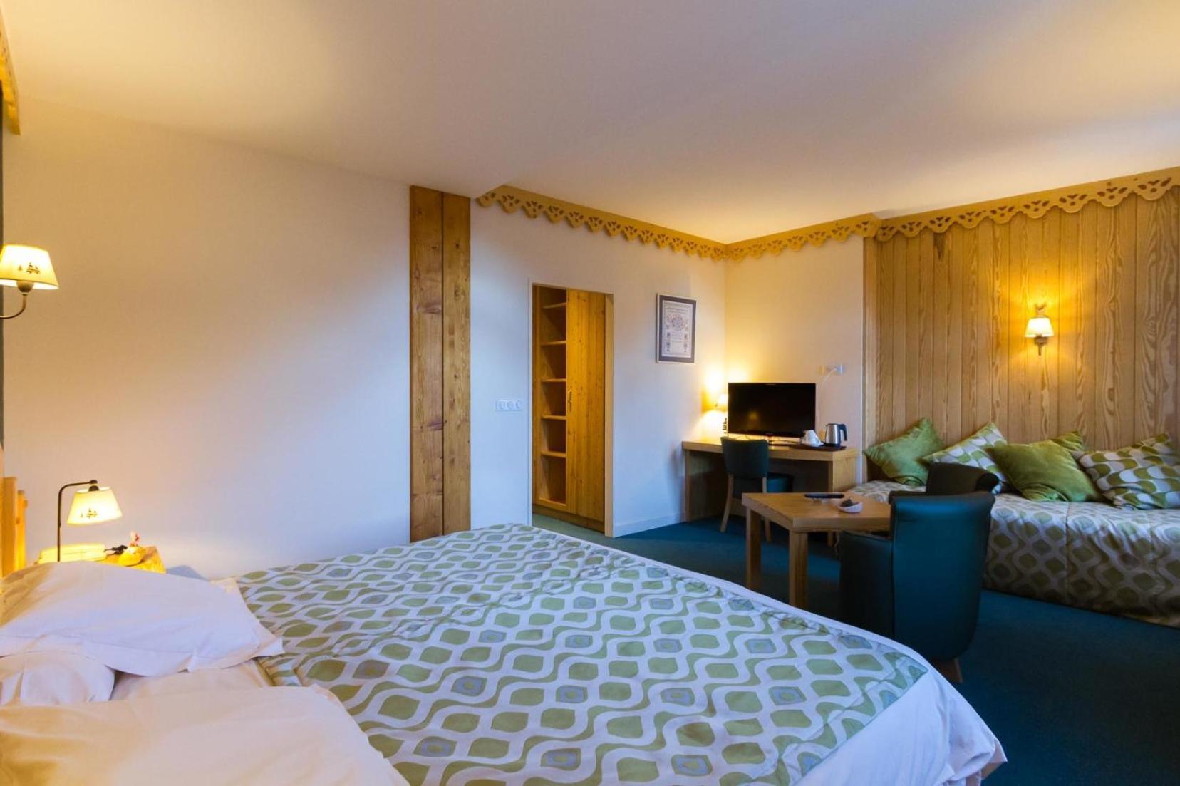 Hotel Le Bois Joli Cauterets Eksteriør bilde