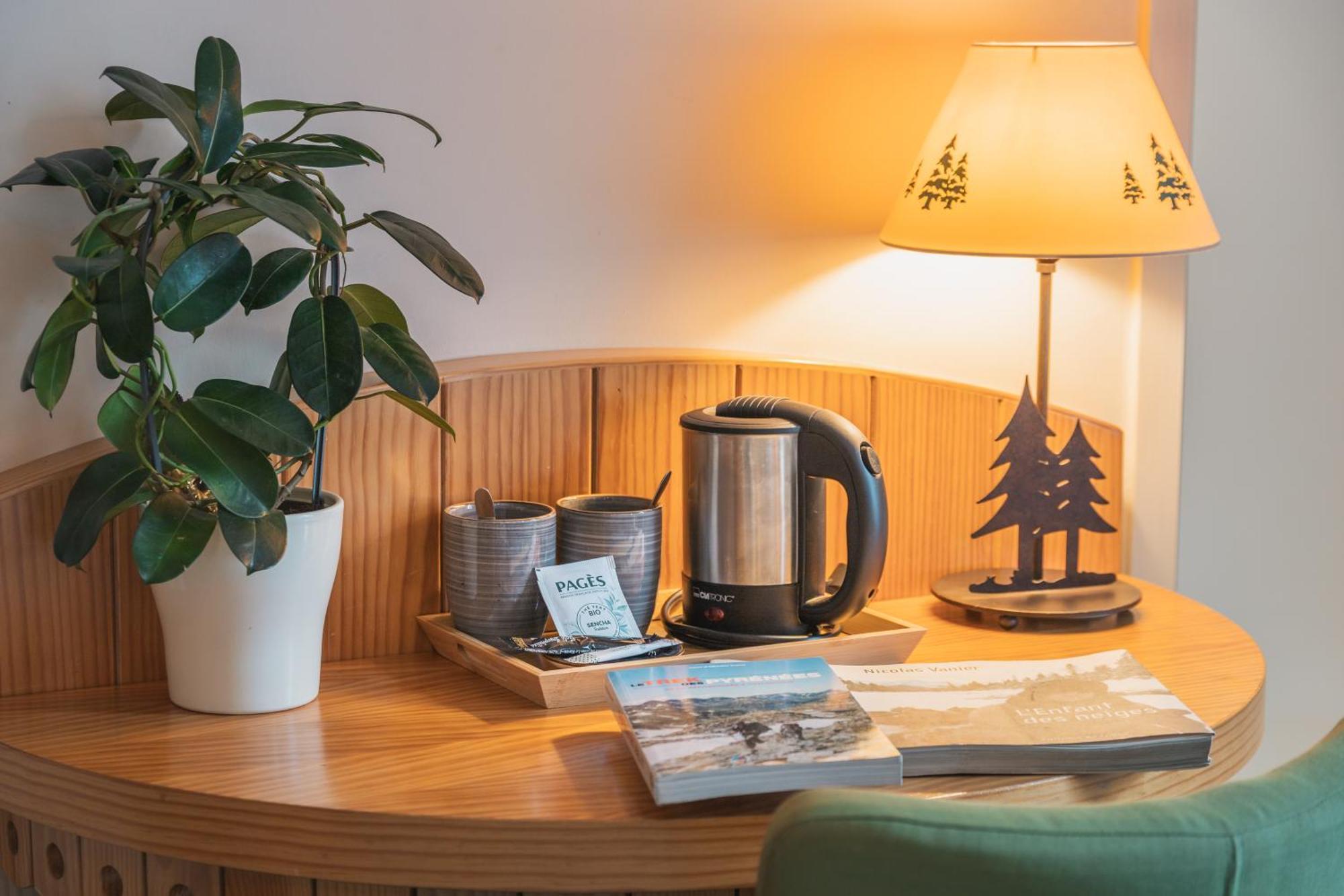 Hotel Le Bois Joli Cauterets Eksteriør bilde